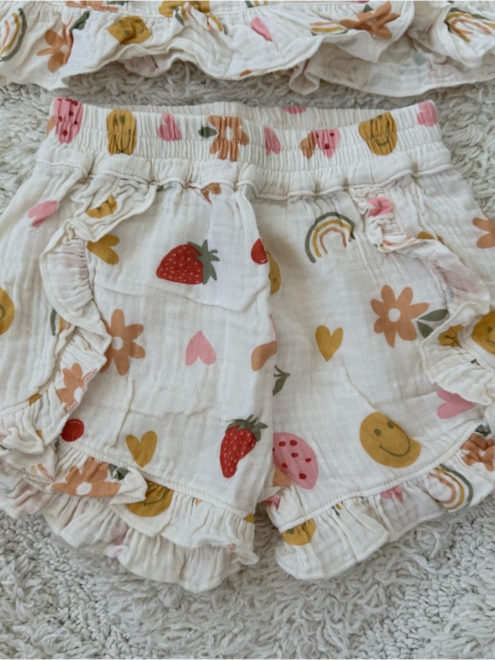 Wild Wawa Ruffle Short Set - Picture 2 of 7